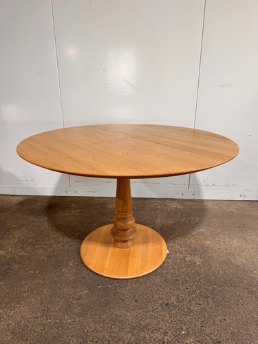 Solid wood round - round, table